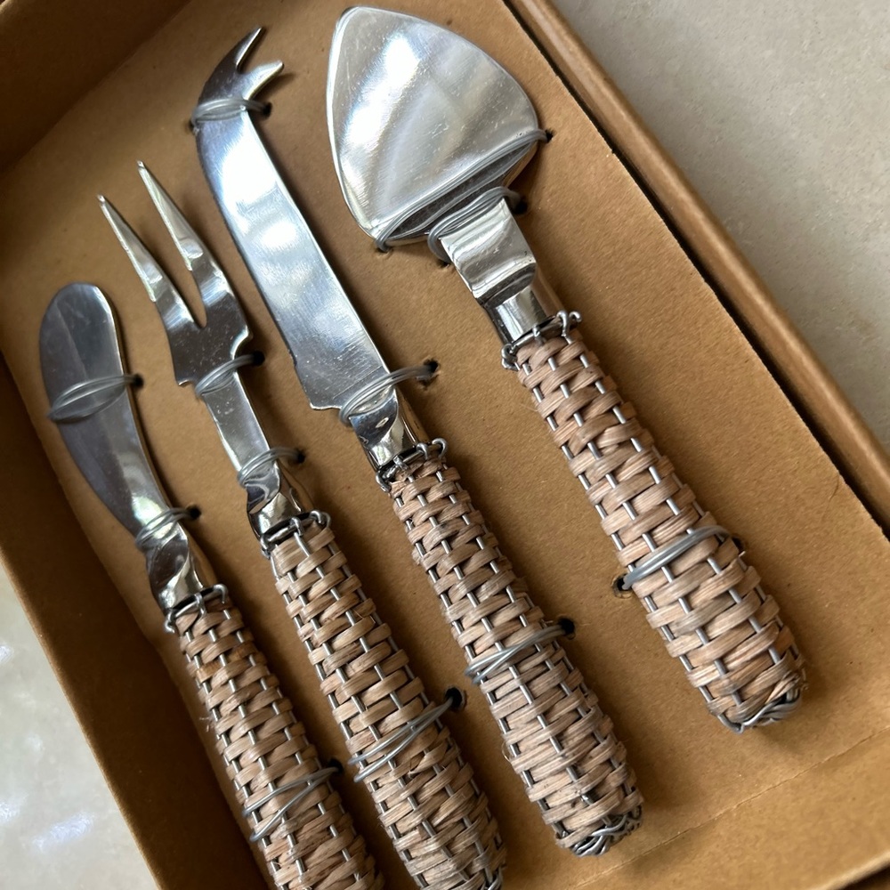 Light Woven Cheese Knives, Set of 4